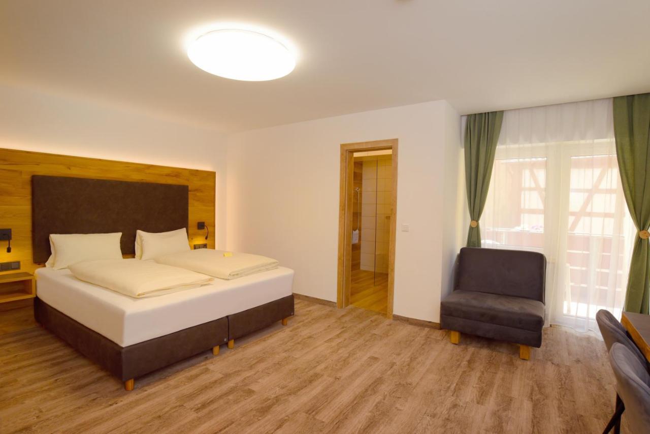 Hotel Gasthof Krone ชแปล็ต ภายนอก รูปภาพ